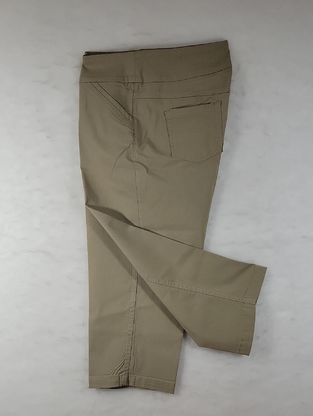 Westbound Womens Stretch Khaki Capri Pants - Tan Size 8